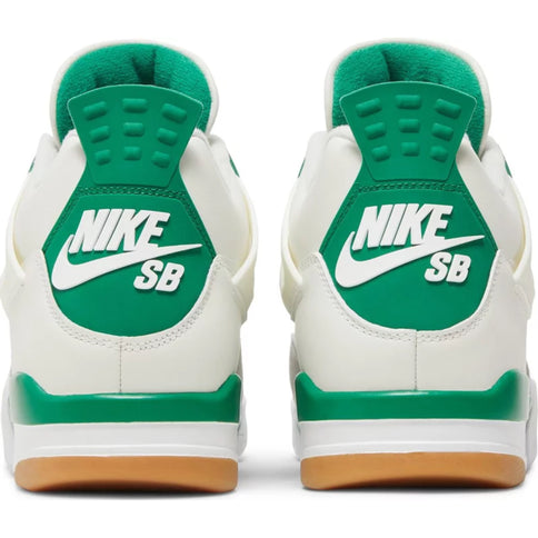 Air Jordan 4 Retro SB 'Pine Green'