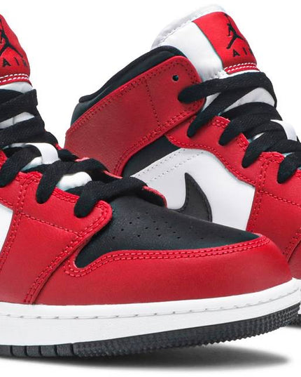 Air Jordan 1 Mid 'Chicago Black Toe' (GS)