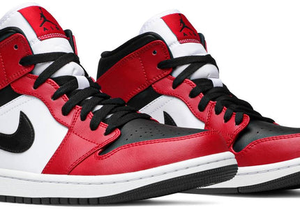 Air Jordan 1 Mid 'Chicago Black Toe'