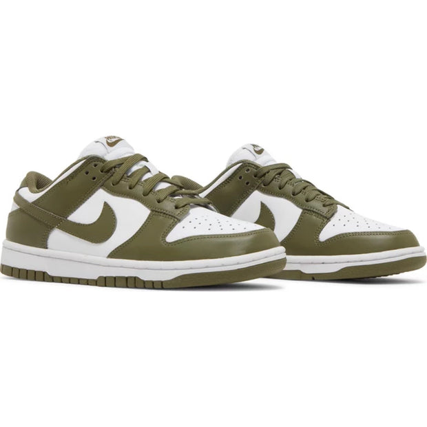 nike stripes Dunk Low &